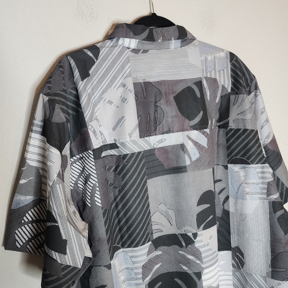 NWT Tommy Bahama Coast Patchwork Palms Grey Short Sleeve Button Shirt XXL - Picture 11 of 16